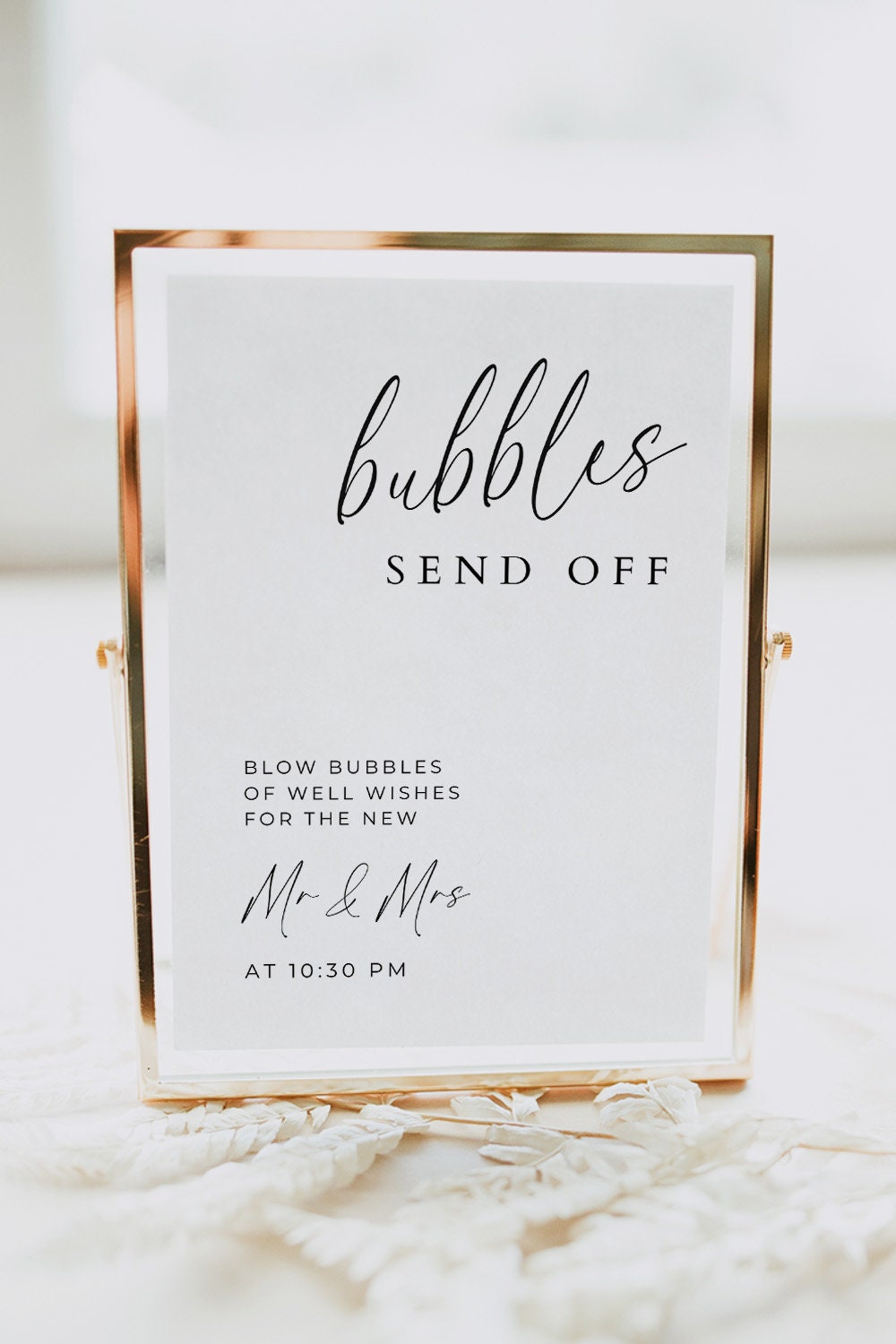 Wedding Bubble Send Off Sign Customizable, Minimal Newlyweds Farewell Signage Template, Elegant Wedding Reception Send Off for Bride & Groom